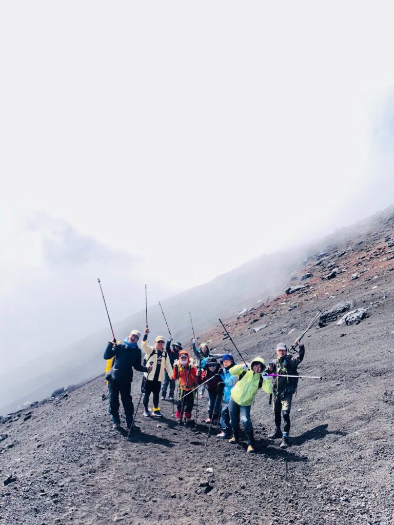 富士登山 いよいよ登山開始 エーワン採用情報サイト